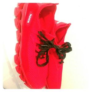 Running shoes New